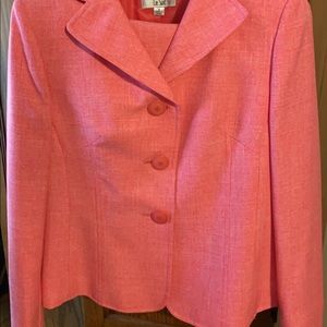 Le Suit - 2 Piece - Jacket and Skirt